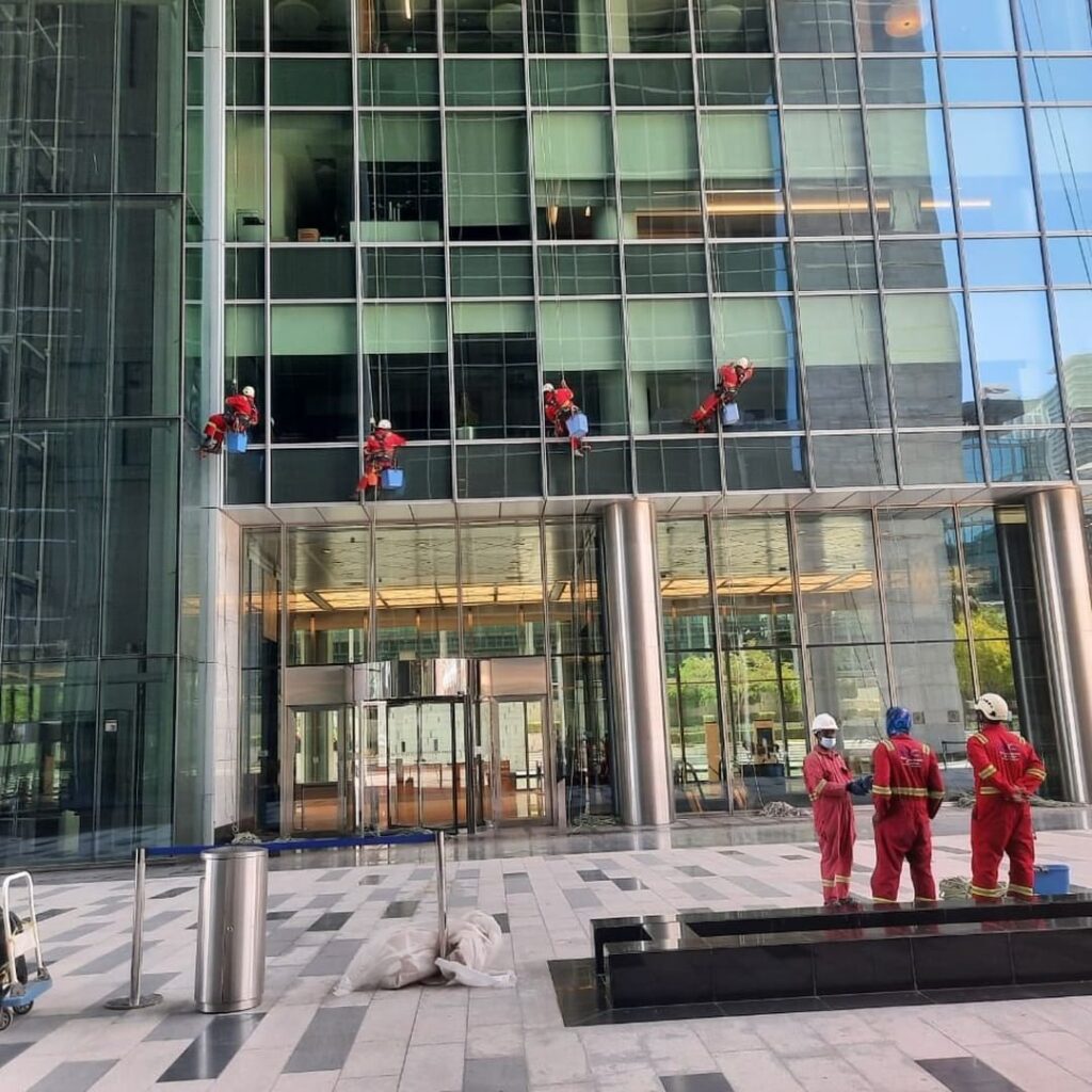rope access window cleaning